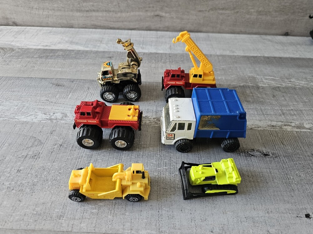 1986 Hot Wheels Caterpillar CAT Earth Mover Die-Cast & Construction Trucks Lot
